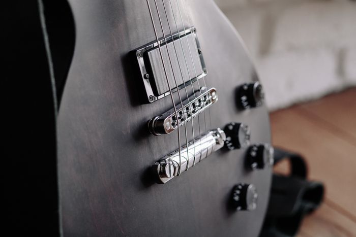 Guitars & Instruments
